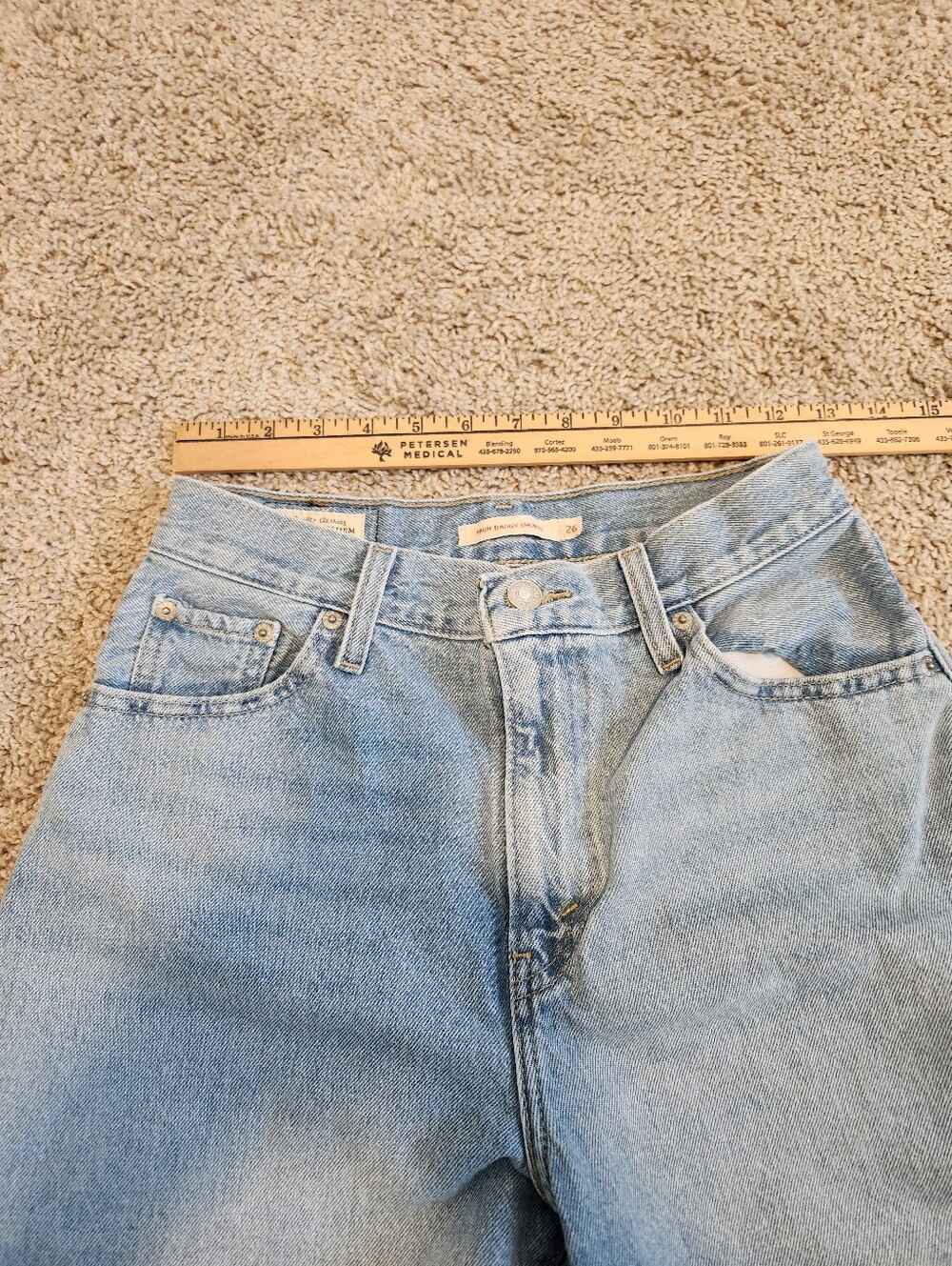 Levi's Premium High Rise Baggy Denim Shorts Size 26 - Picture 6 of 9